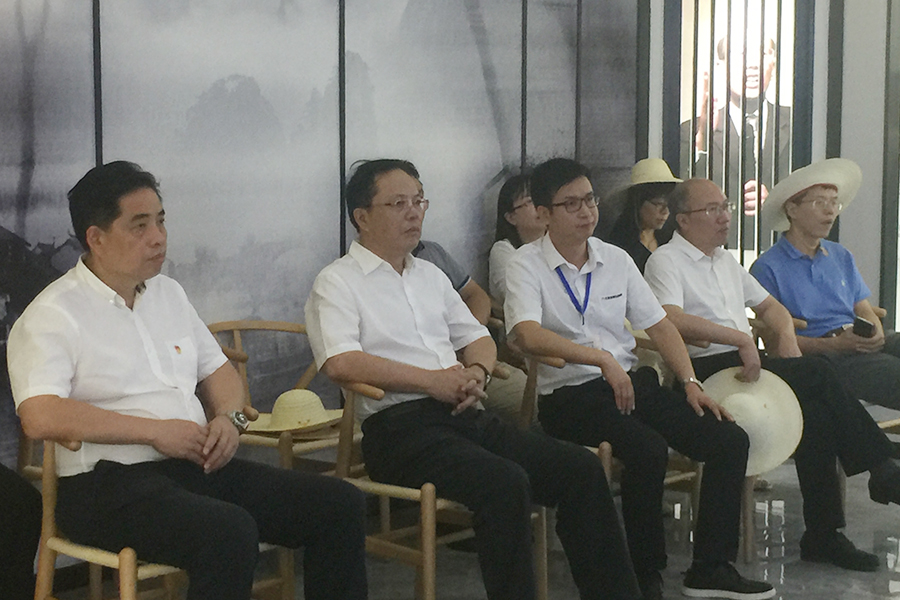 F:\2015-2018年OA文件 电视机媒体播放图设计\2018-OA文件 电视机媒体播放图设计\2018.07.31-中央党校副校长王东京调查调研北京资源俄罗斯专享会294集团\04.JPG